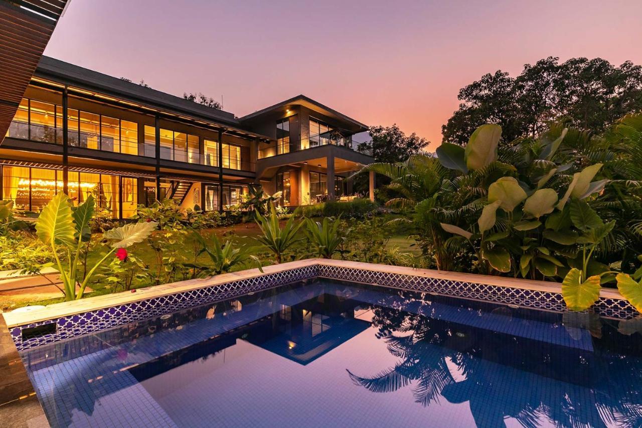 Stayvista At The Charcoal Villa Luxury Collection Alībāg Exteriér fotografie