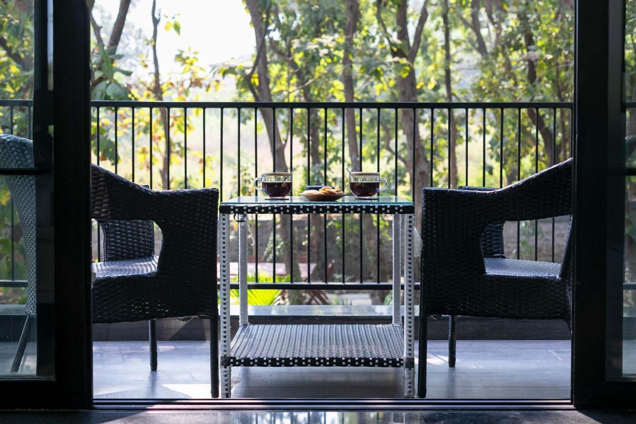 Stayvista At The Charcoal Villa Luxury Collection Alībāg Exteriér fotografie