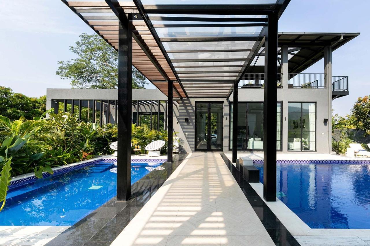 Stayvista At The Charcoal Villa Luxury Collection Alībāg Exteriér fotografie