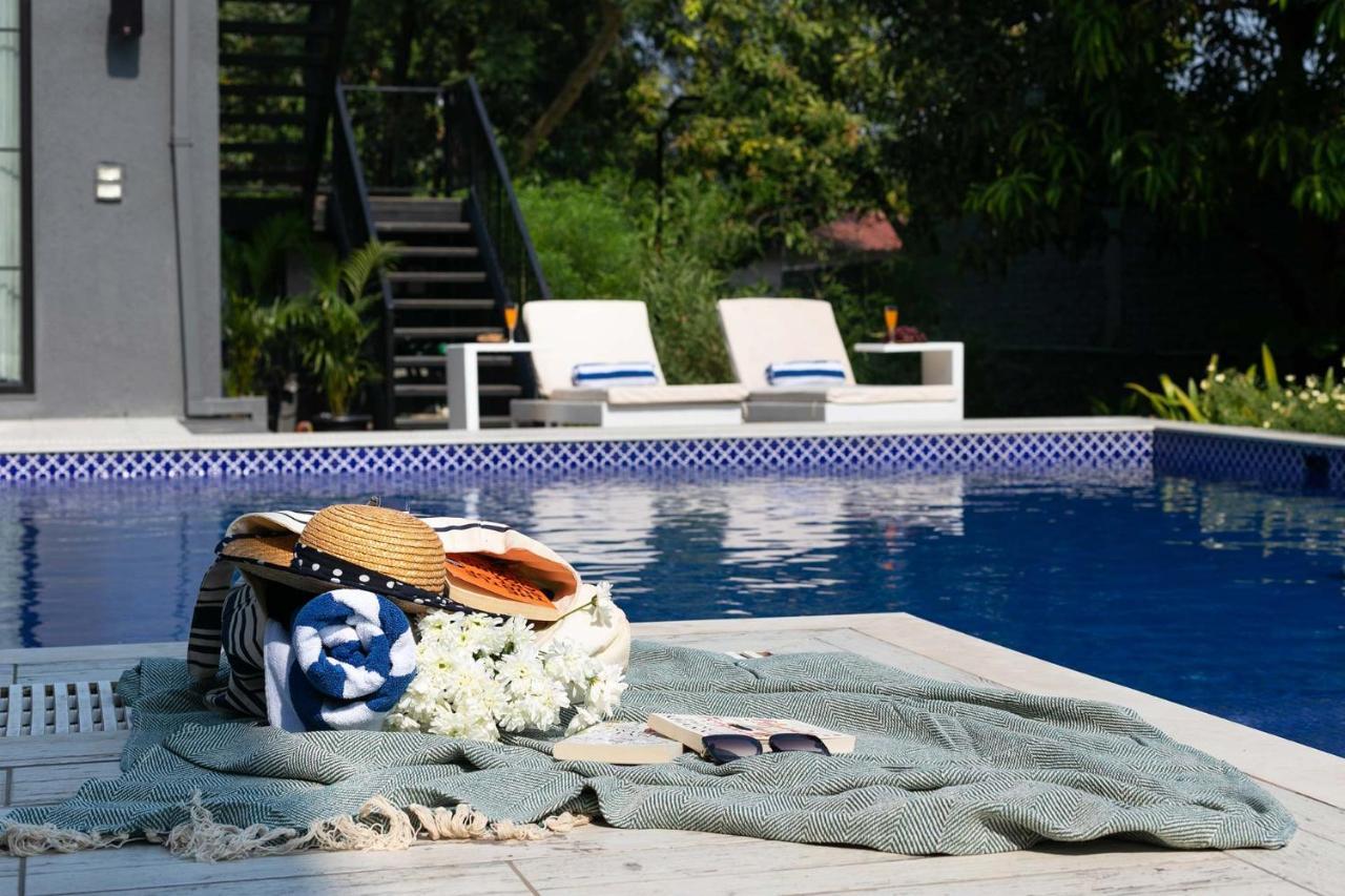 Stayvista At The Charcoal Villa Luxury Collection Alībāg Exteriér fotografie