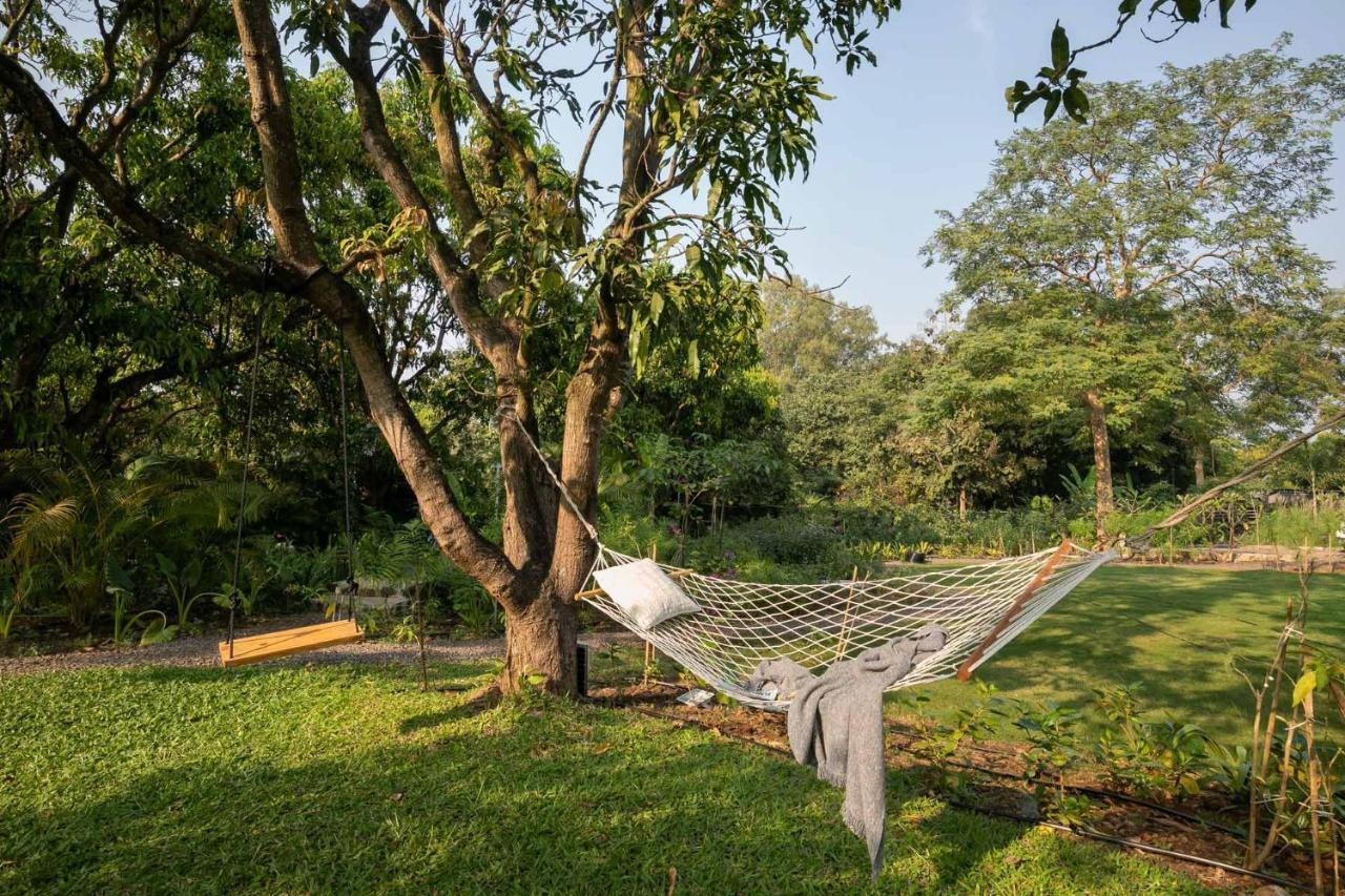 Stayvista At The Charcoal Villa Luxury Collection Alībāg Exteriér fotografie