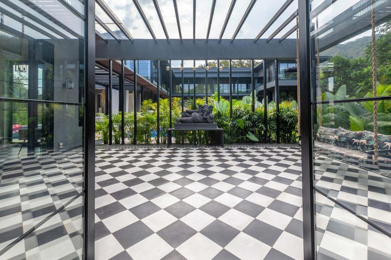 Stayvista At The Charcoal Villa Luxury Collection Alībāg Exteriér fotografie